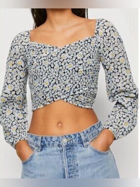 American Eagle Floral Smocked Long-Sleeve Crop Top Size M